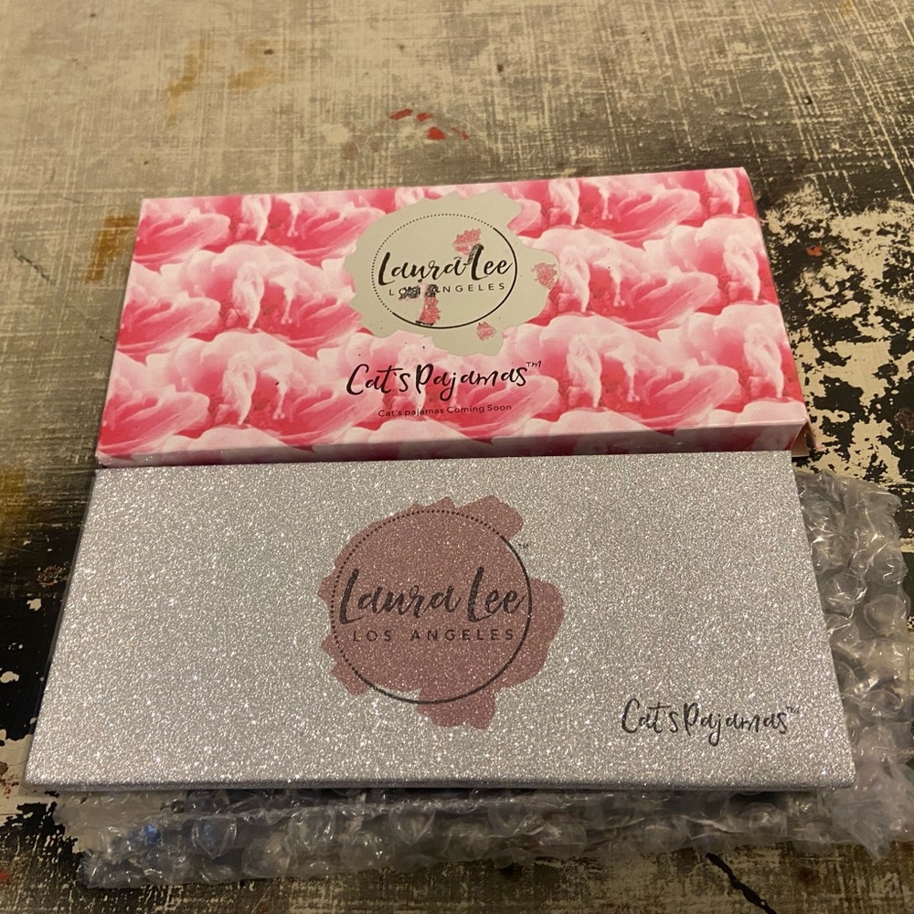 Laura Lee Los Angeles Cat’s Pajamas 10 Pan Eyeshadow Palette